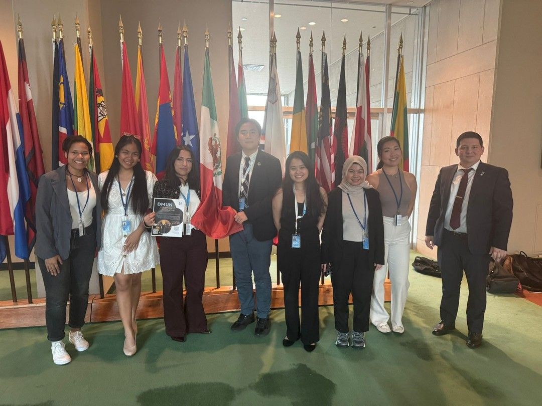 DMUN representatives at the United Nations